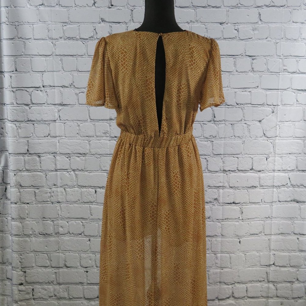 NWT - Strappy Walk Through Animal Print Romper - Picture 5 of 5